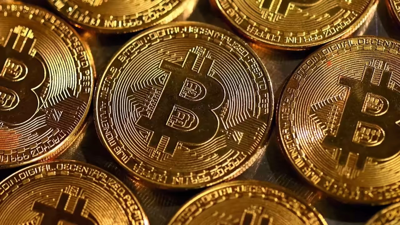 How to Buy Bitcoin in Canada on Bitget: Tips for First-Time Investors
